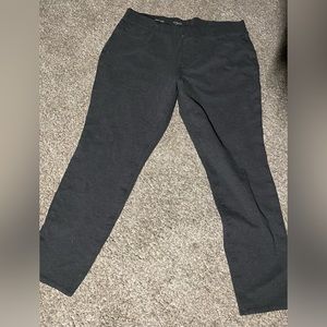 Womens St. Johns Bay Gray Skinny Leg Pants Mid Rise Pull On Stretch Size L